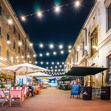 Discover Krakow Apartments - 3 Rakowicka St - Amazing Loft Near Main Station - Netflix Bagian luar foto