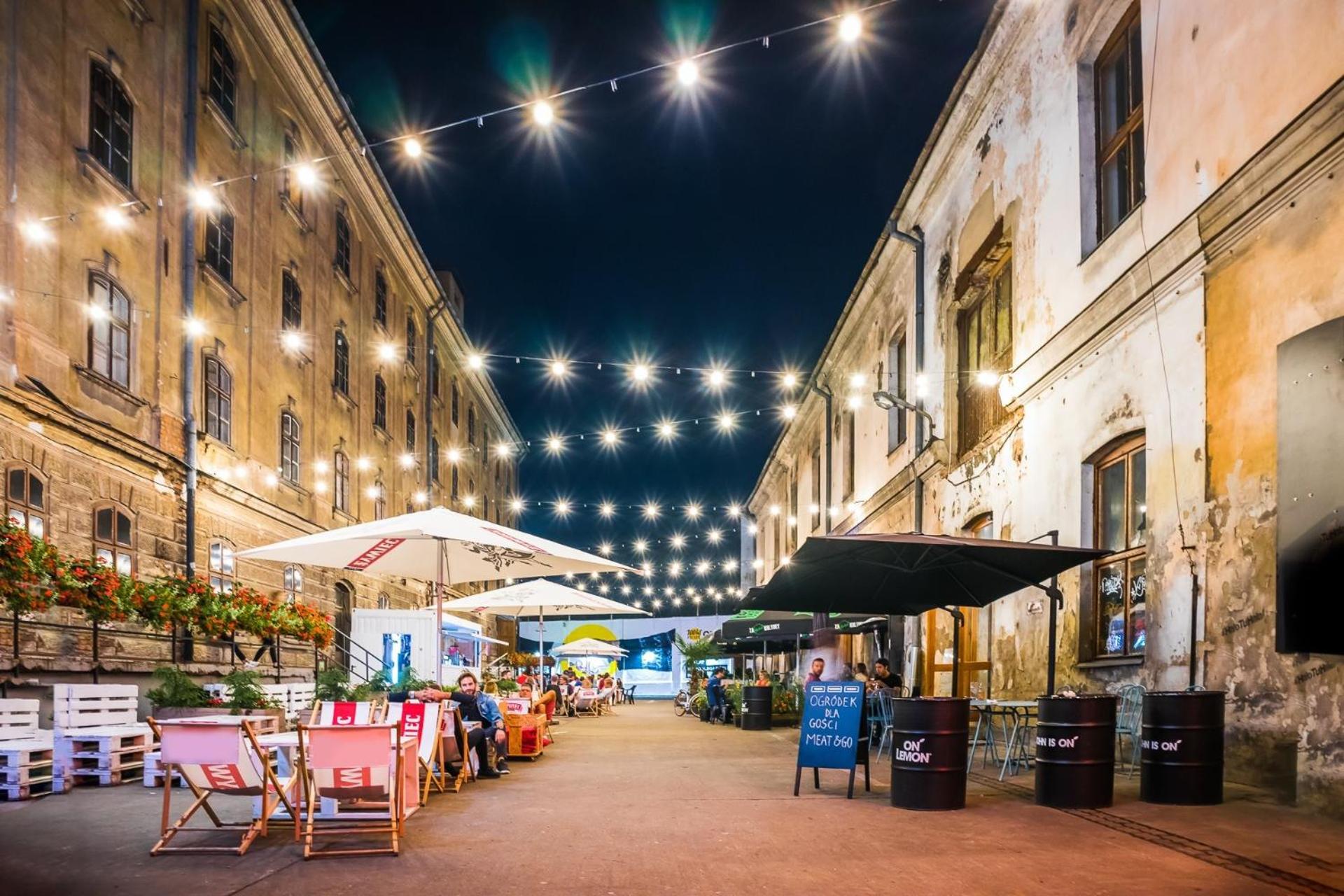 Discover Krakow Apartments - 3 Rakowicka St - Amazing Loft Near Main Station - Netflix Bagian luar foto